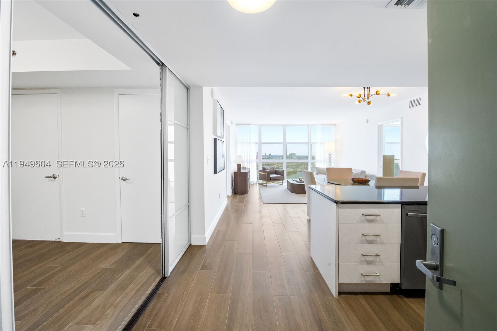 50 Biscayne Blvd #3904, Miami FL 33132