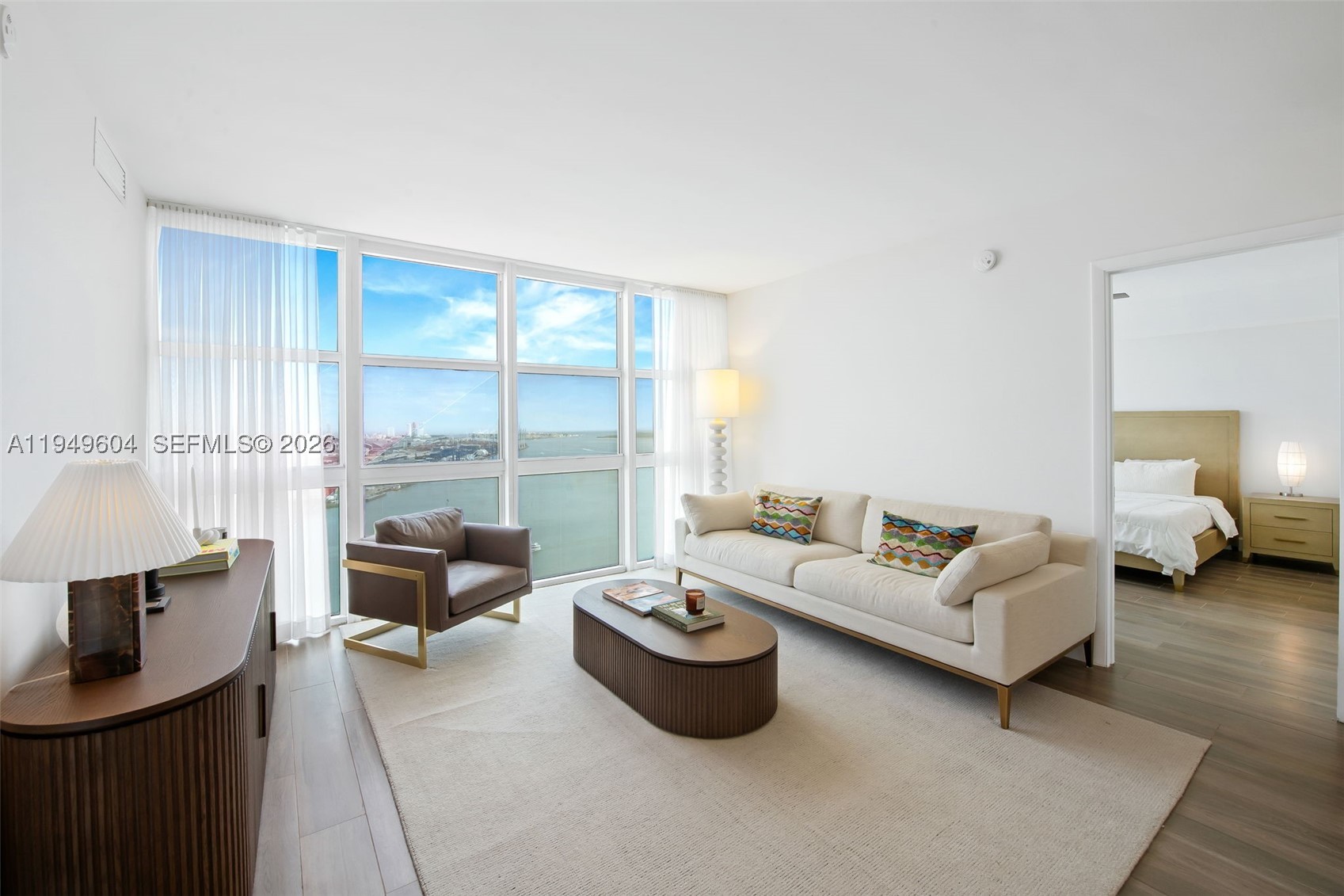 50 Biscayne Blvd #3904, Miami FL 33132
