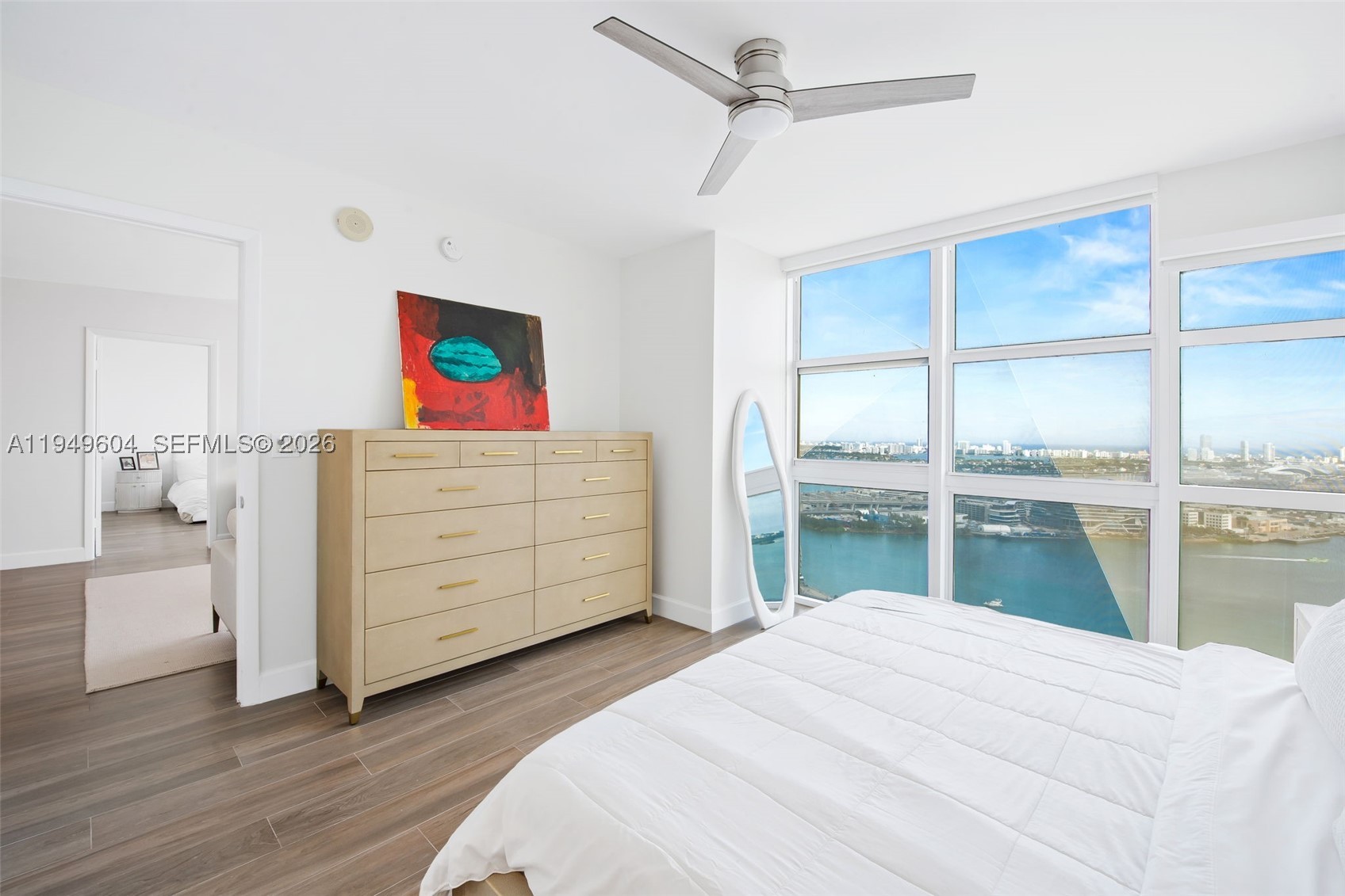 50 Biscayne Blvd #3904, Miami FL 33132