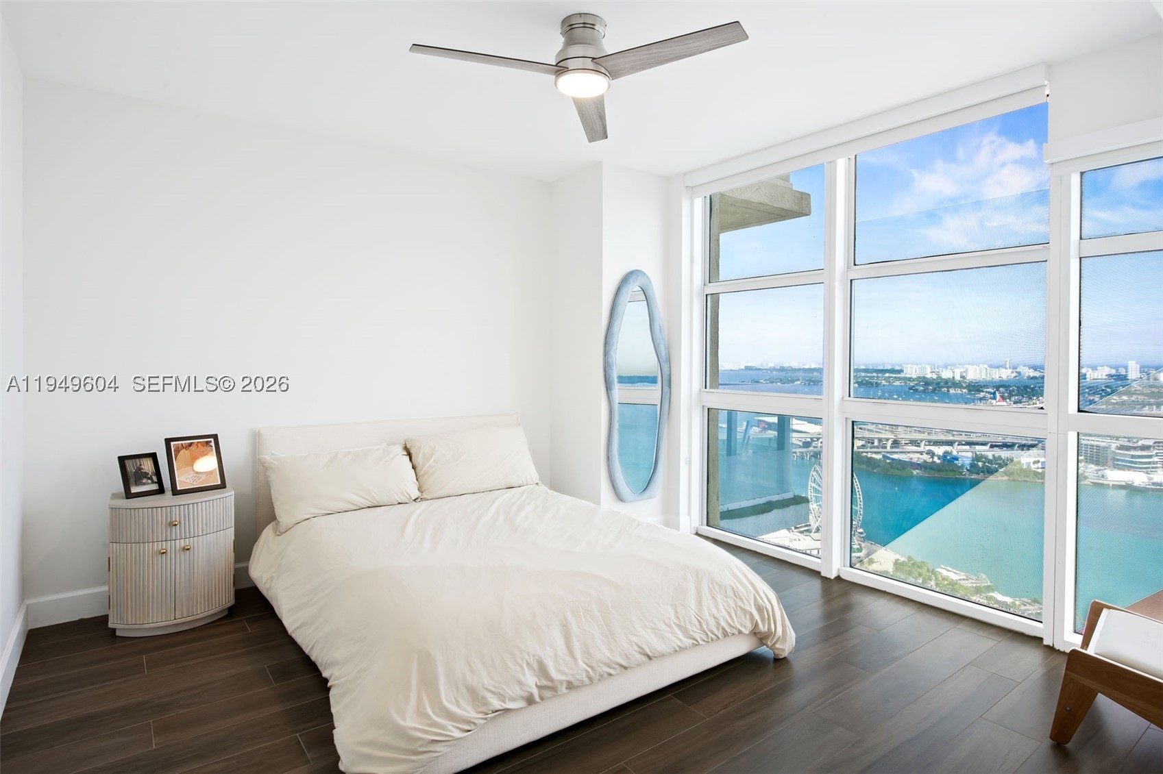 50 Biscayne Blvd #3904, Miami FL 33132