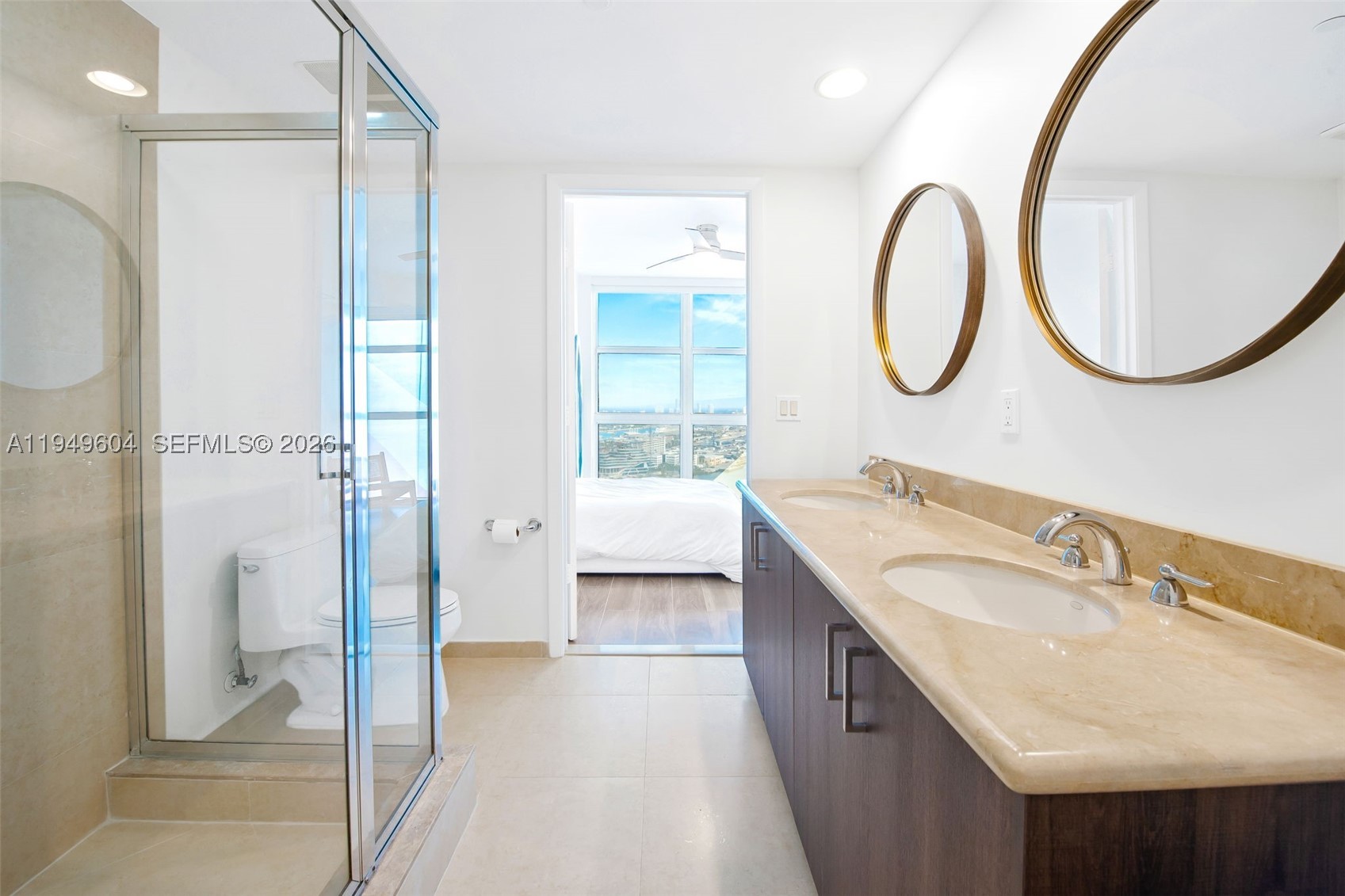 50 Biscayne Blvd #3904, Miami FL 33132