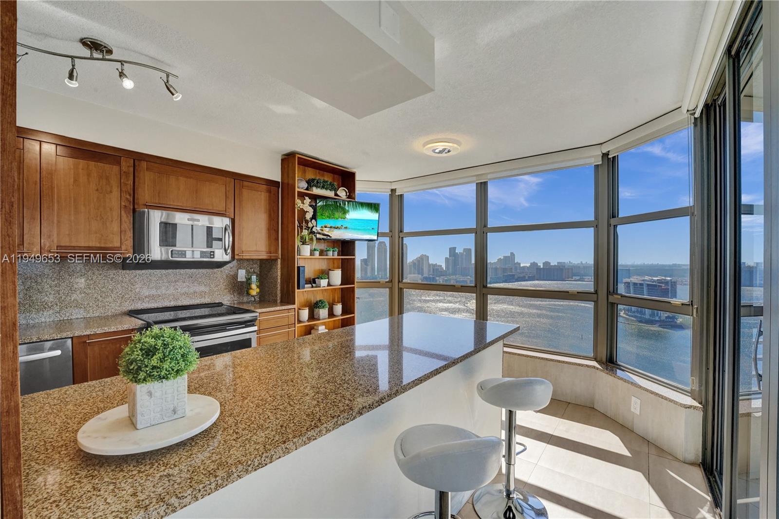 3500 Mystic Pointe Dr #3601, Aventura FL 33180