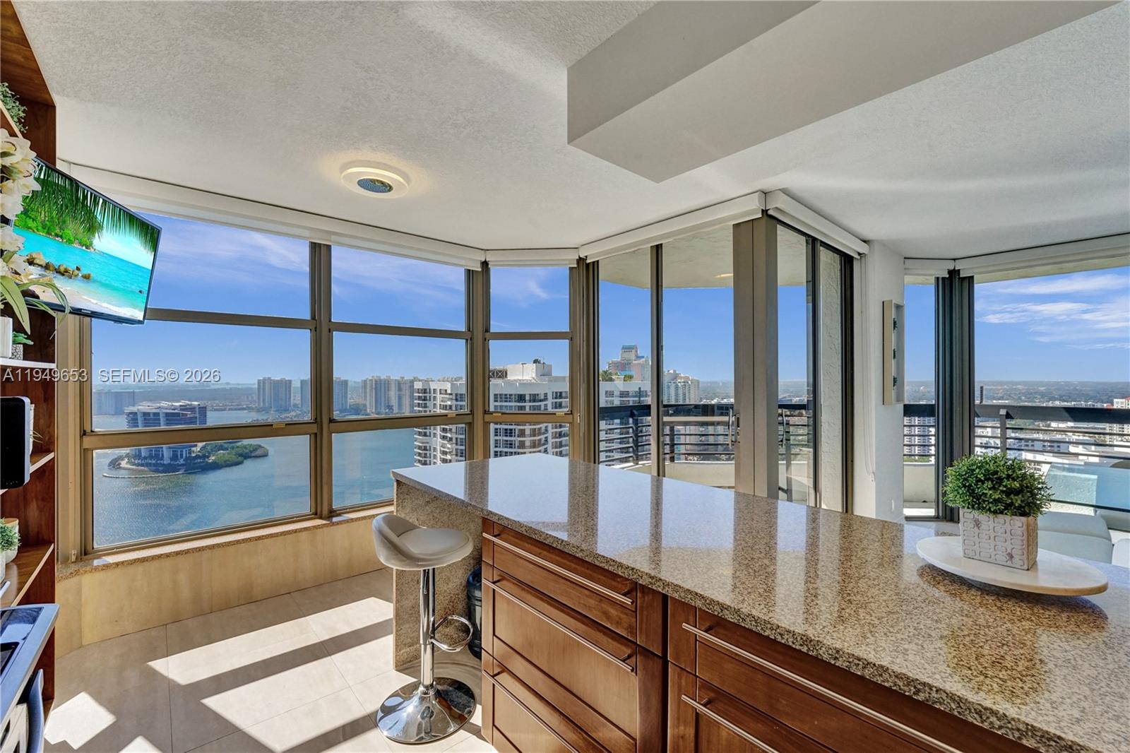 3500 Mystic Pointe Dr #3601, Aventura FL 33180