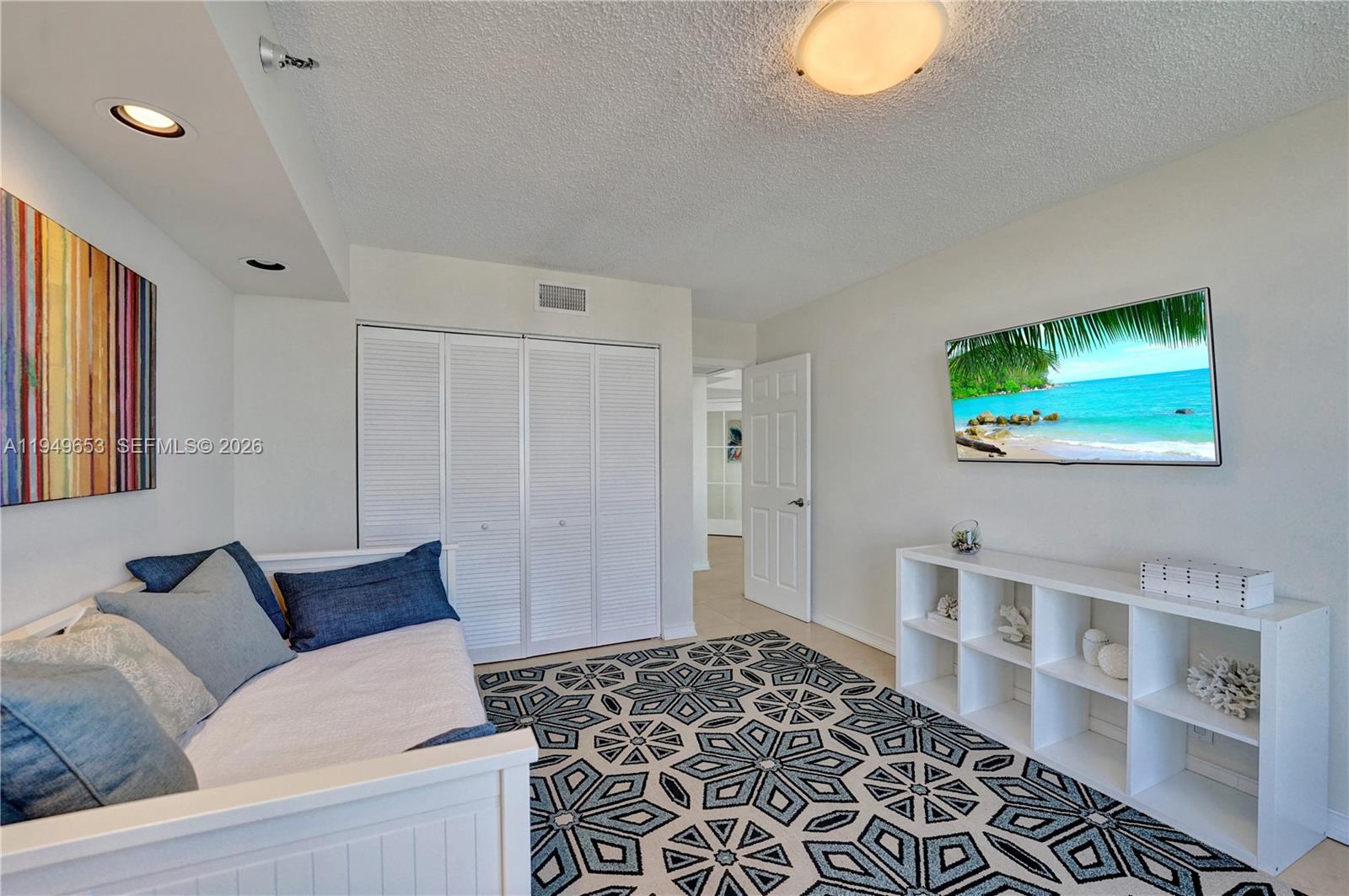 3500 Mystic Pointe Dr #3601, Aventura FL 33180
