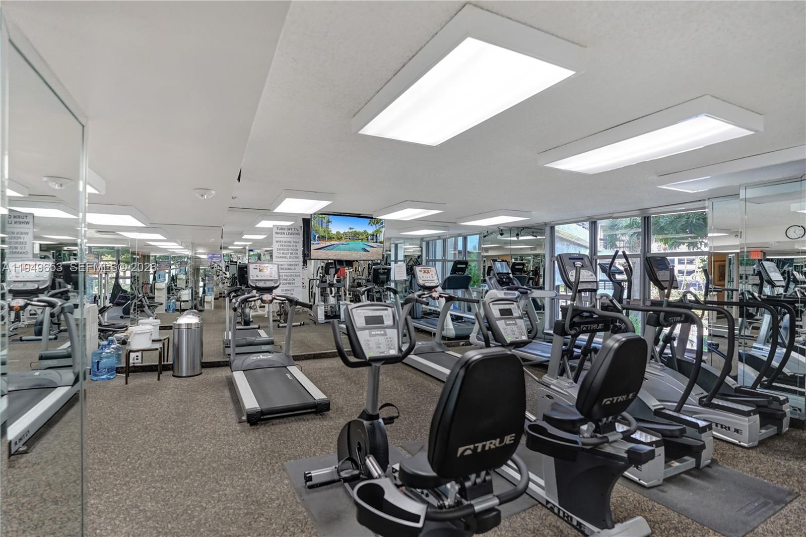 3500 Mystic Pointe Dr #3601, Aventura FL 33180