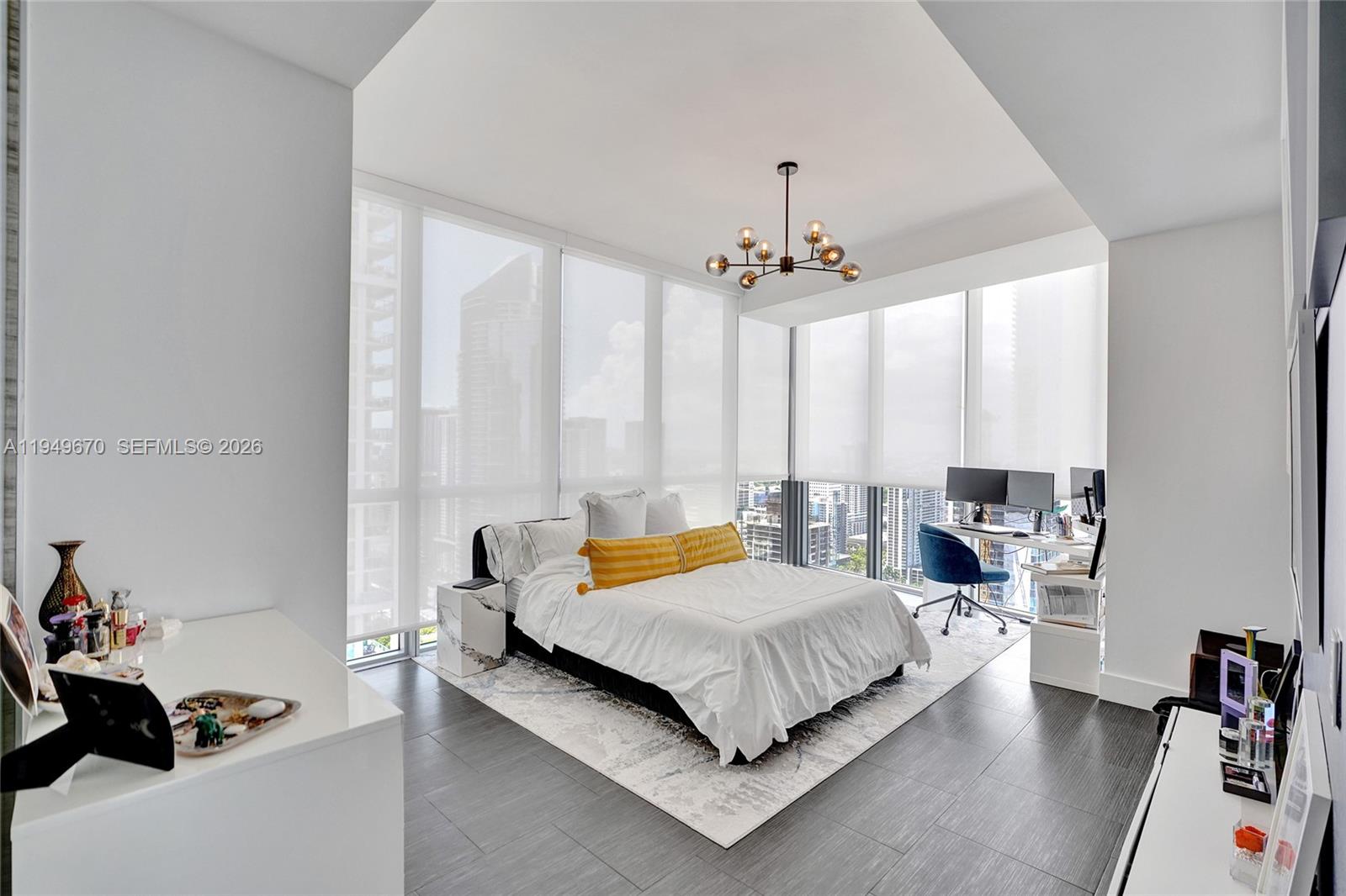 1100 Biscayne Blvd #3708, Miami FL 33132