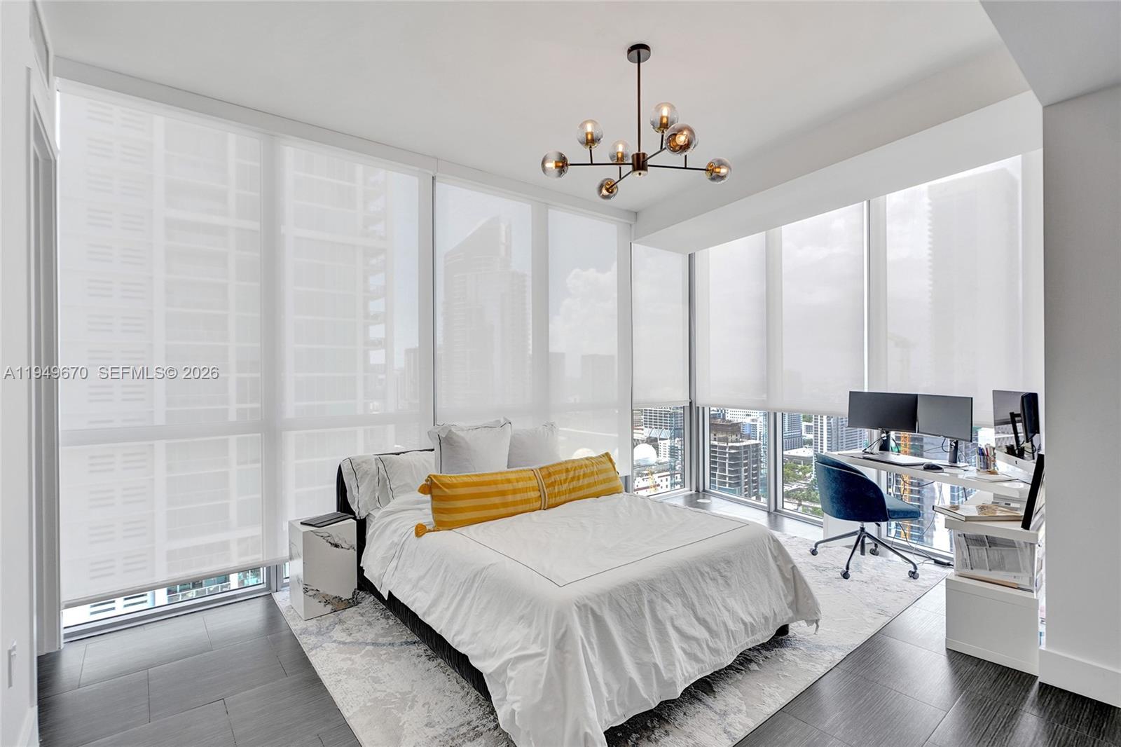 1100 Biscayne Blvd #3708, Miami FL 33132