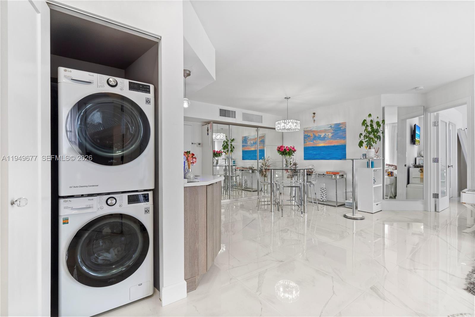 3600 Mystic Pointe Dr #1017, Aventura FL 33180