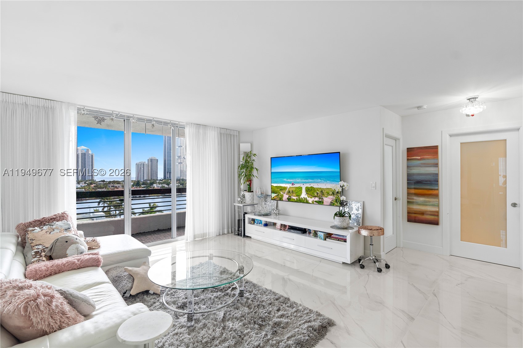 3600 Mystic Pointe Dr #1017, Aventura FL 33180