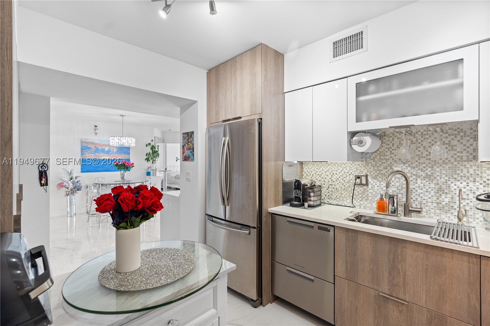 3600 Mystic Pointe Dr #1017, Aventura FL 33180
