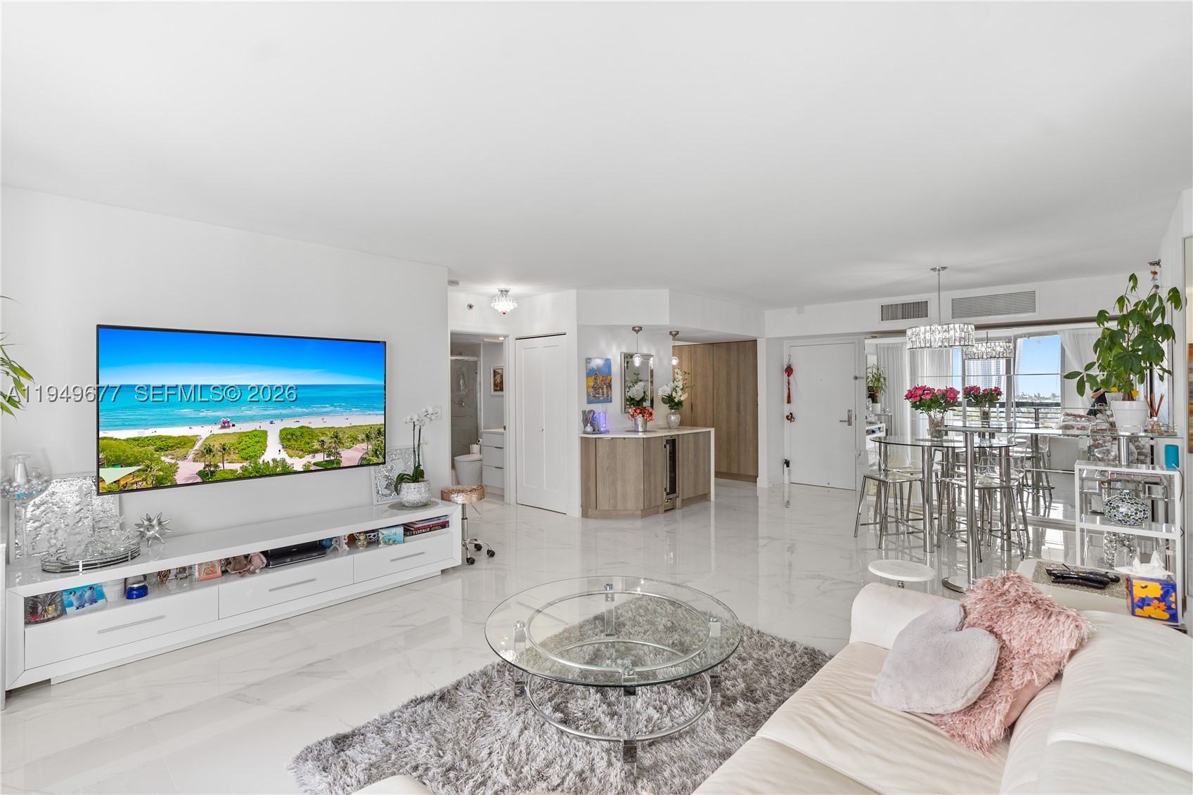 3600 Mystic Pointe Dr #1017, Aventura FL 33180