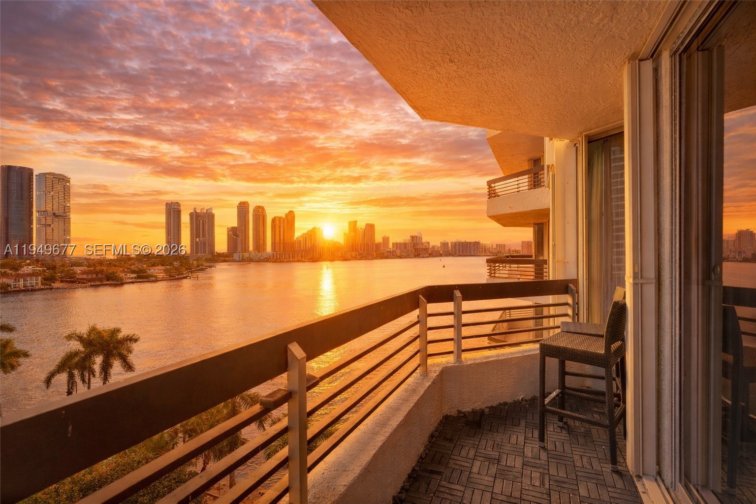 3600 Mystic Pointe Dr #1017, Aventura FL 33180