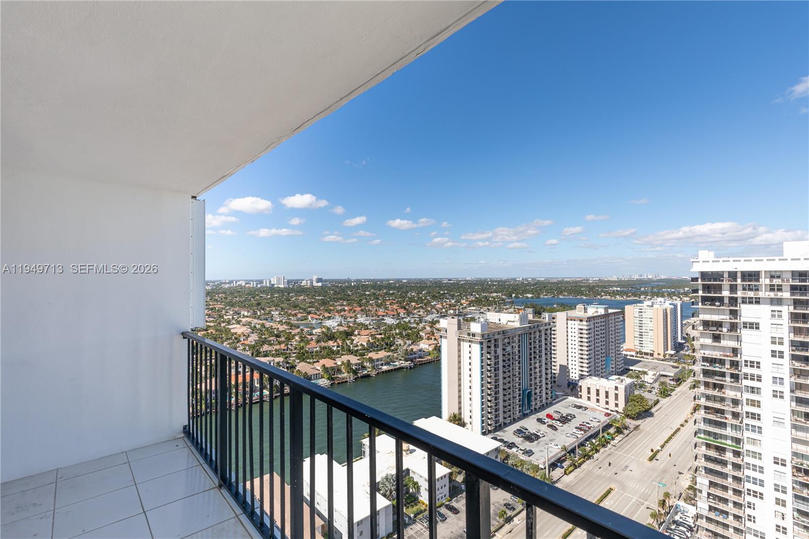 2401 S Ocean Dr #PH-A4, Hollywood FL 33019