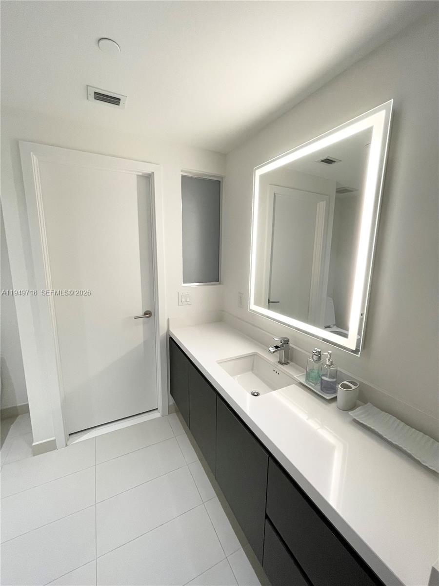 851 NE 1st Ave #305, Miami FL 33132