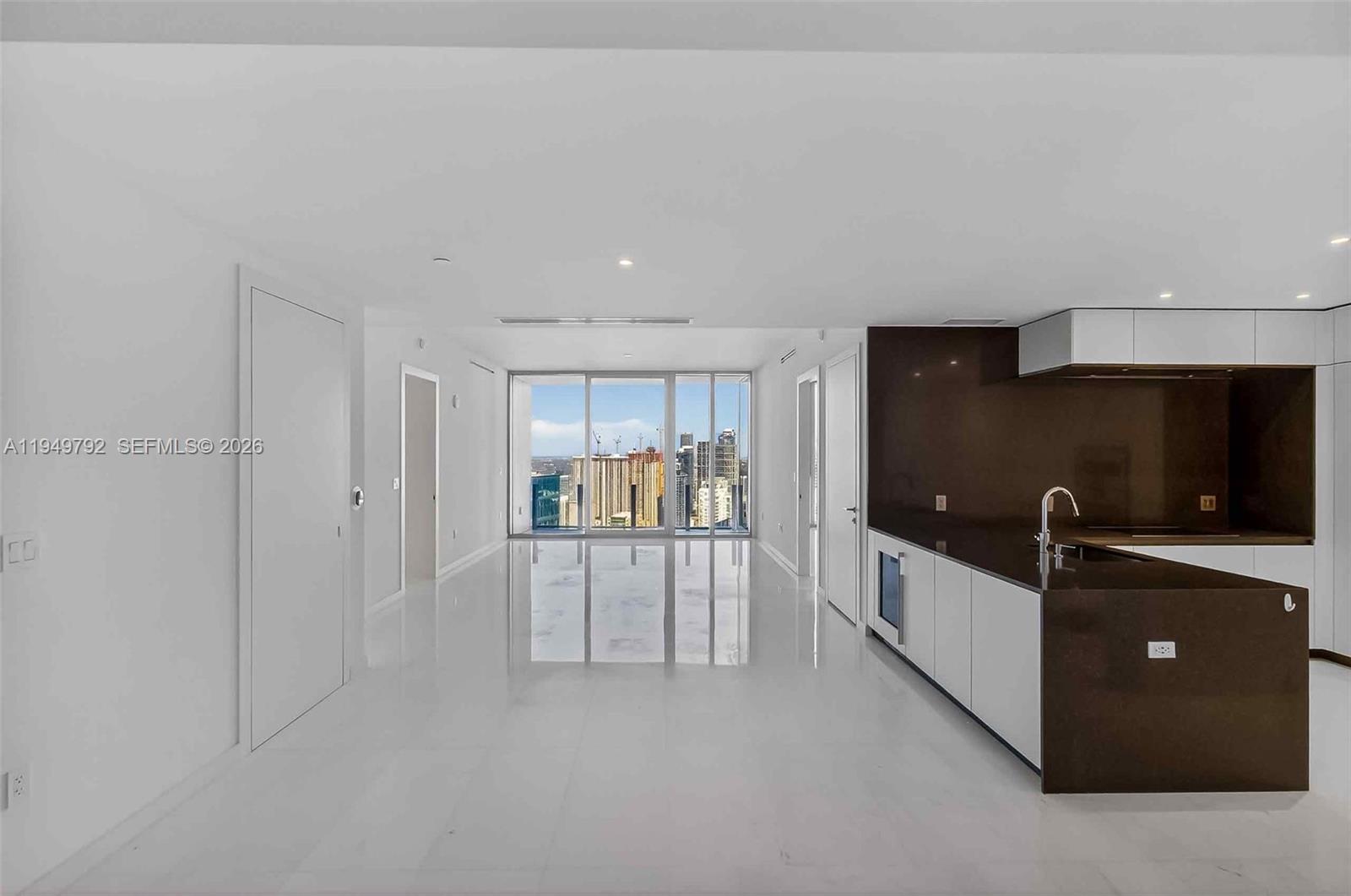 300 N Biscayne Boulevard Way #4809W, Miami FL 33131
