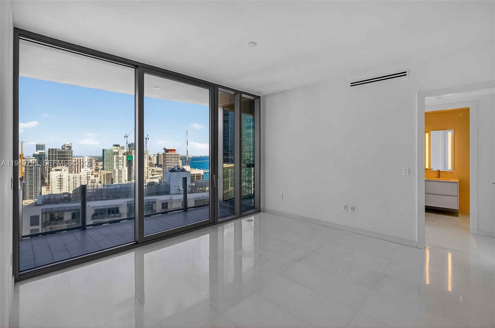 300 N Biscayne Boulevard Way #4809W, Miami FL 33131