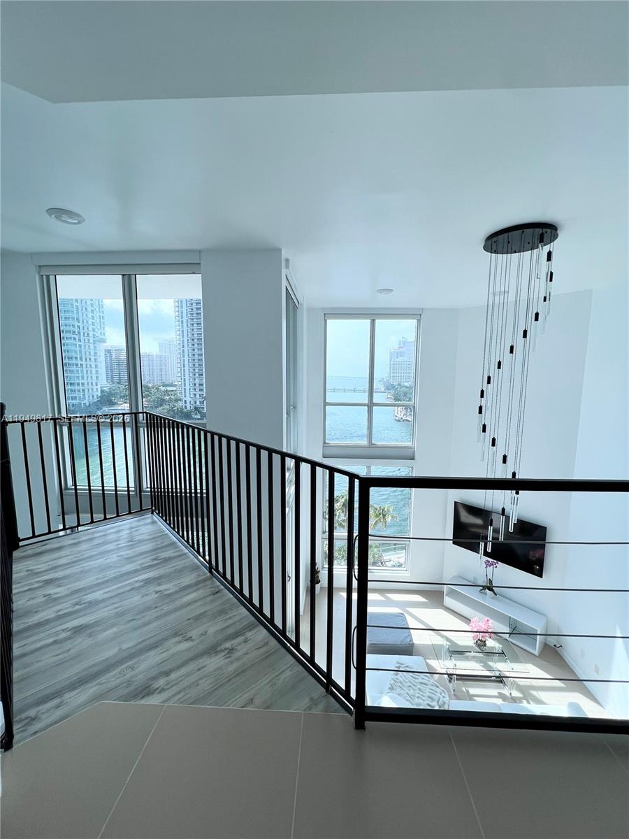 300 S Biscayne Blvd #L-814, Miami FL 33131