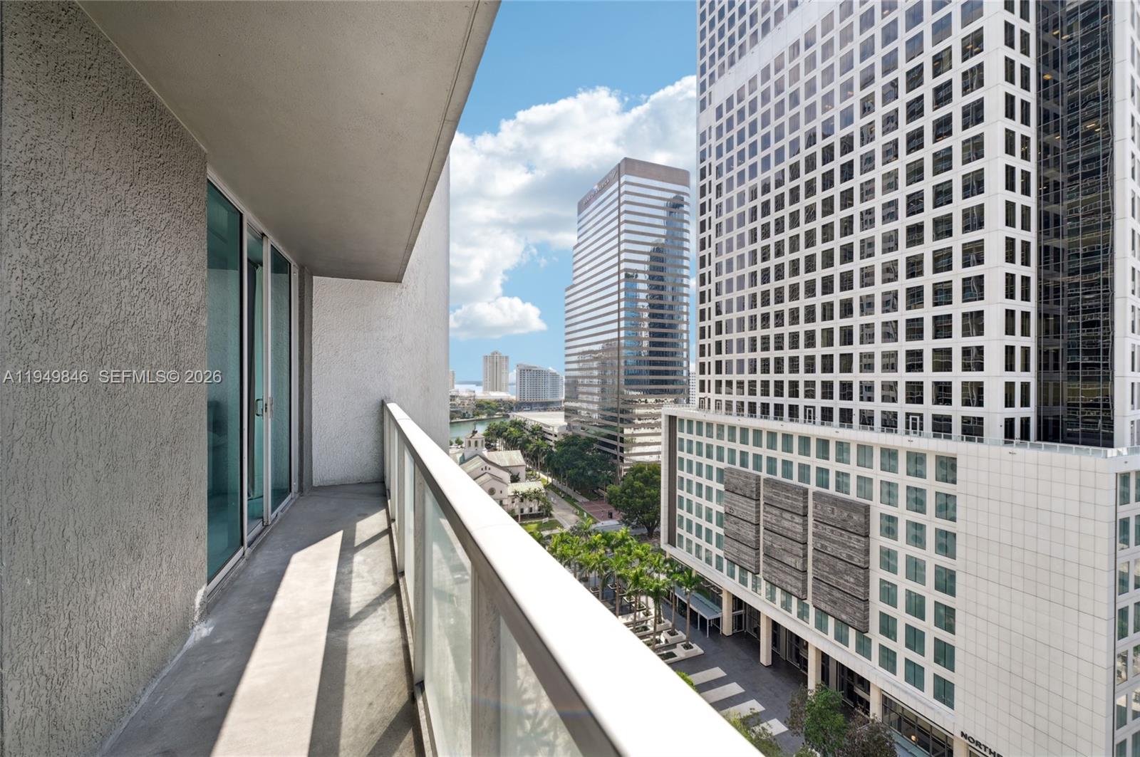55 SE 6th St #1608, Miami FL 33131