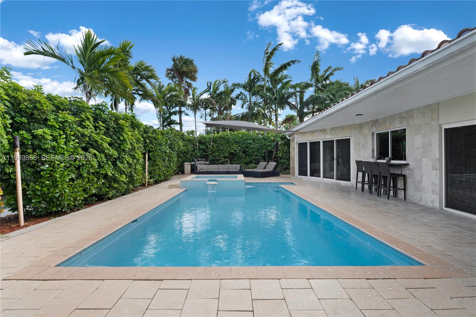 1155 S Biscayne Point Rd, Miami Beach FL 33141