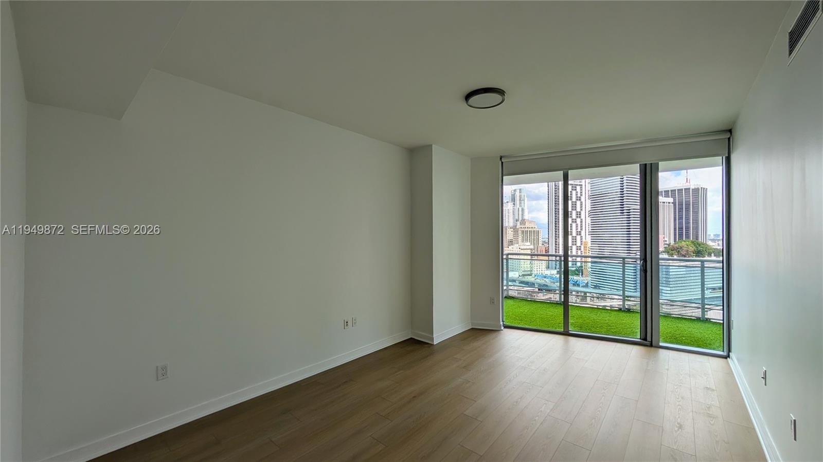 350 S Miami Ave #1901, Miami FL 33130