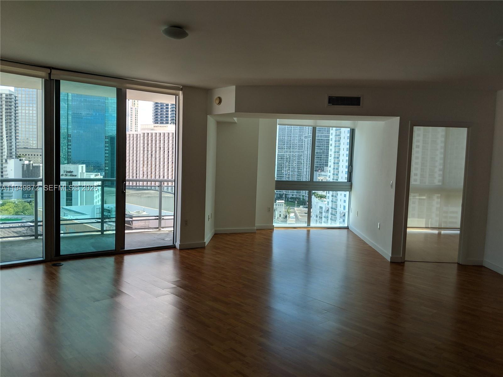 350 S Miami Ave #1901, Miami FL 33130