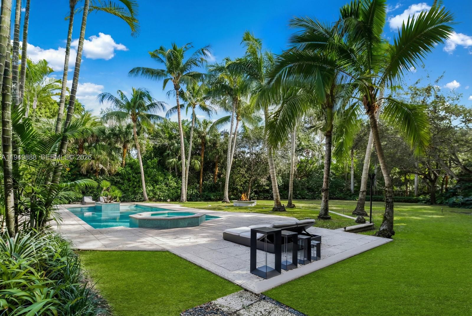 5002 SW 86th St, Miami FL 33143