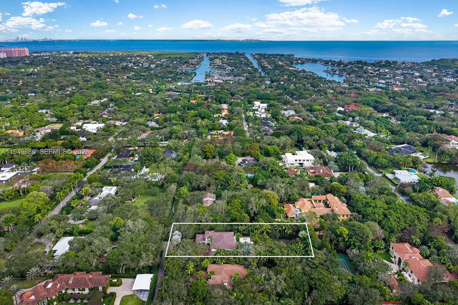 5002 SW 86th St, Miami FL 33143