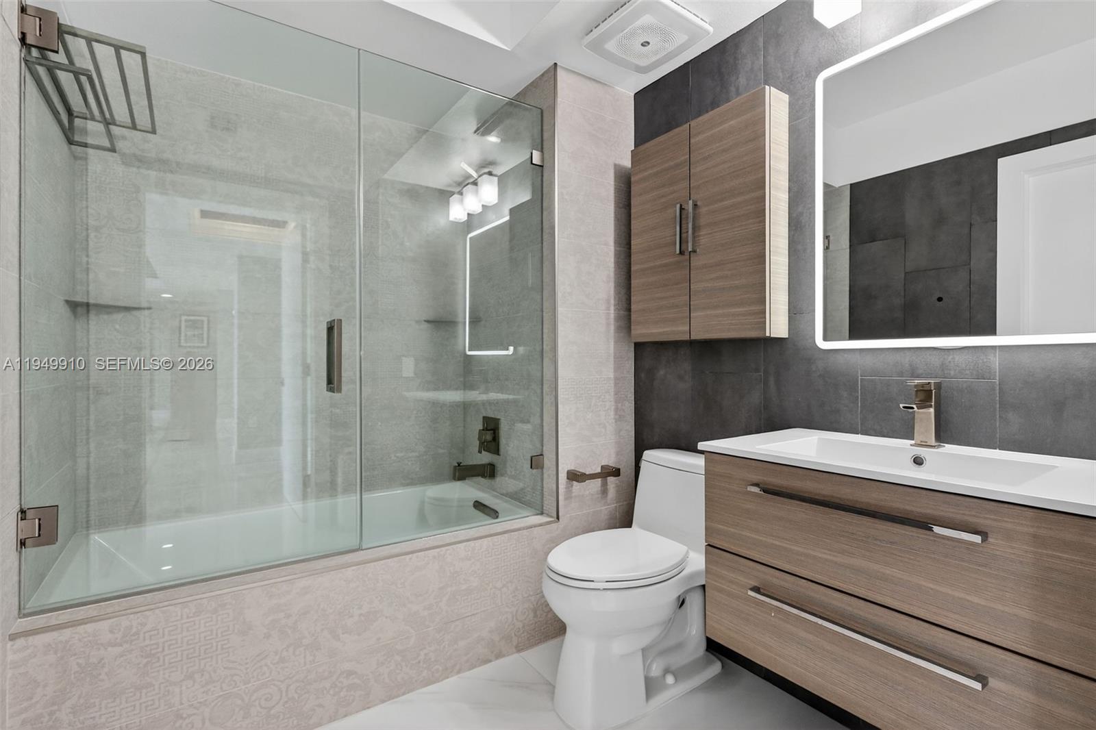 1330 West Ave #3206, Miami Beach FL 33139