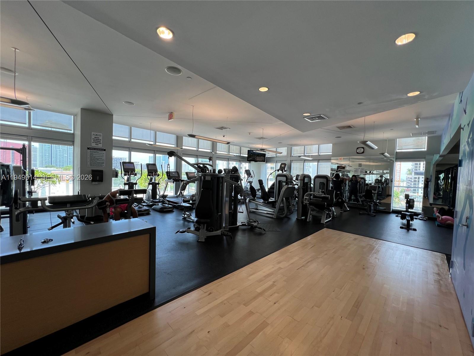 79 SW 12th St #1704-S, Miami FL 33130