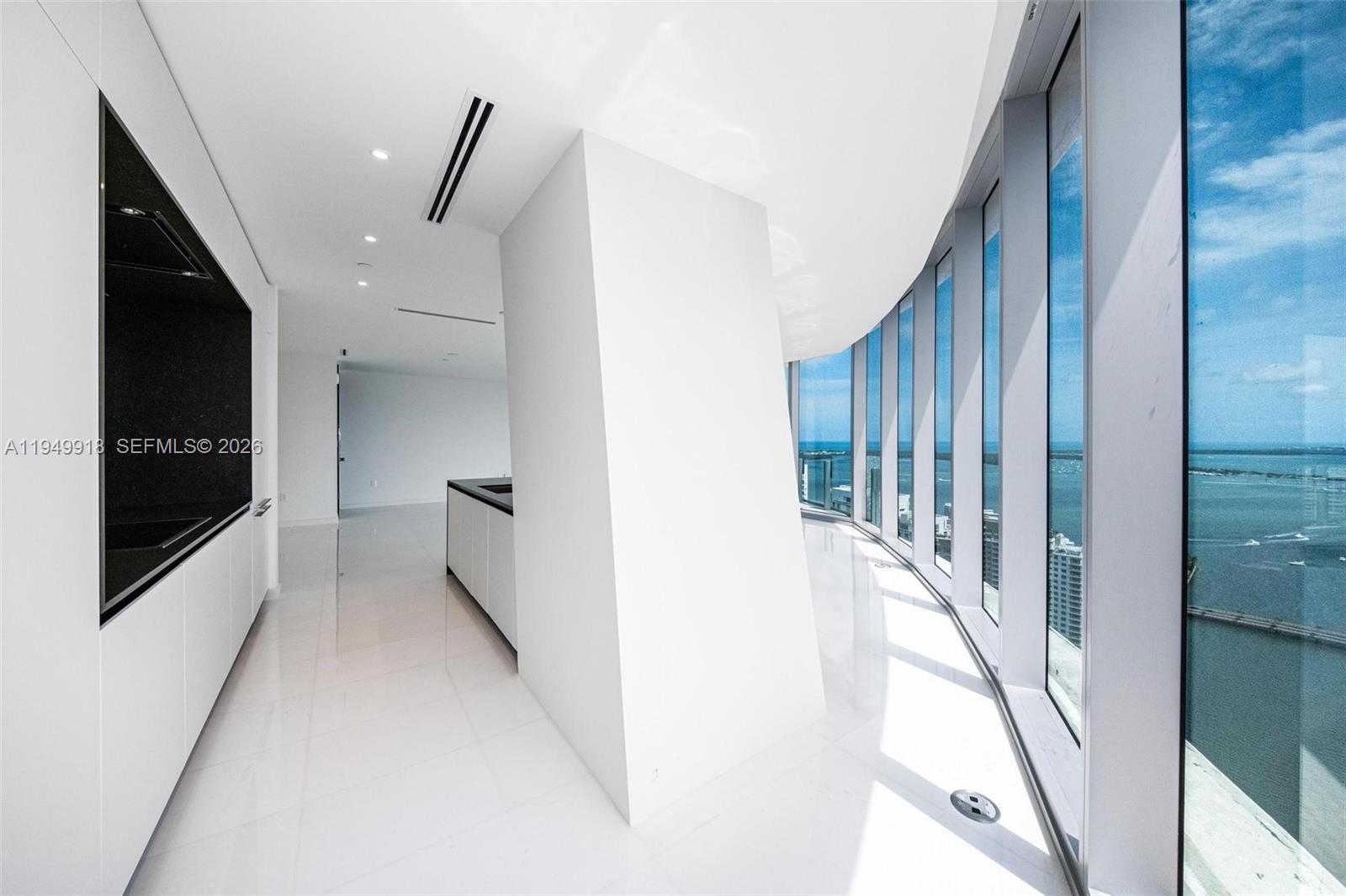 300 Biscayne Boulevard Way #4507W, Miami FL 33131