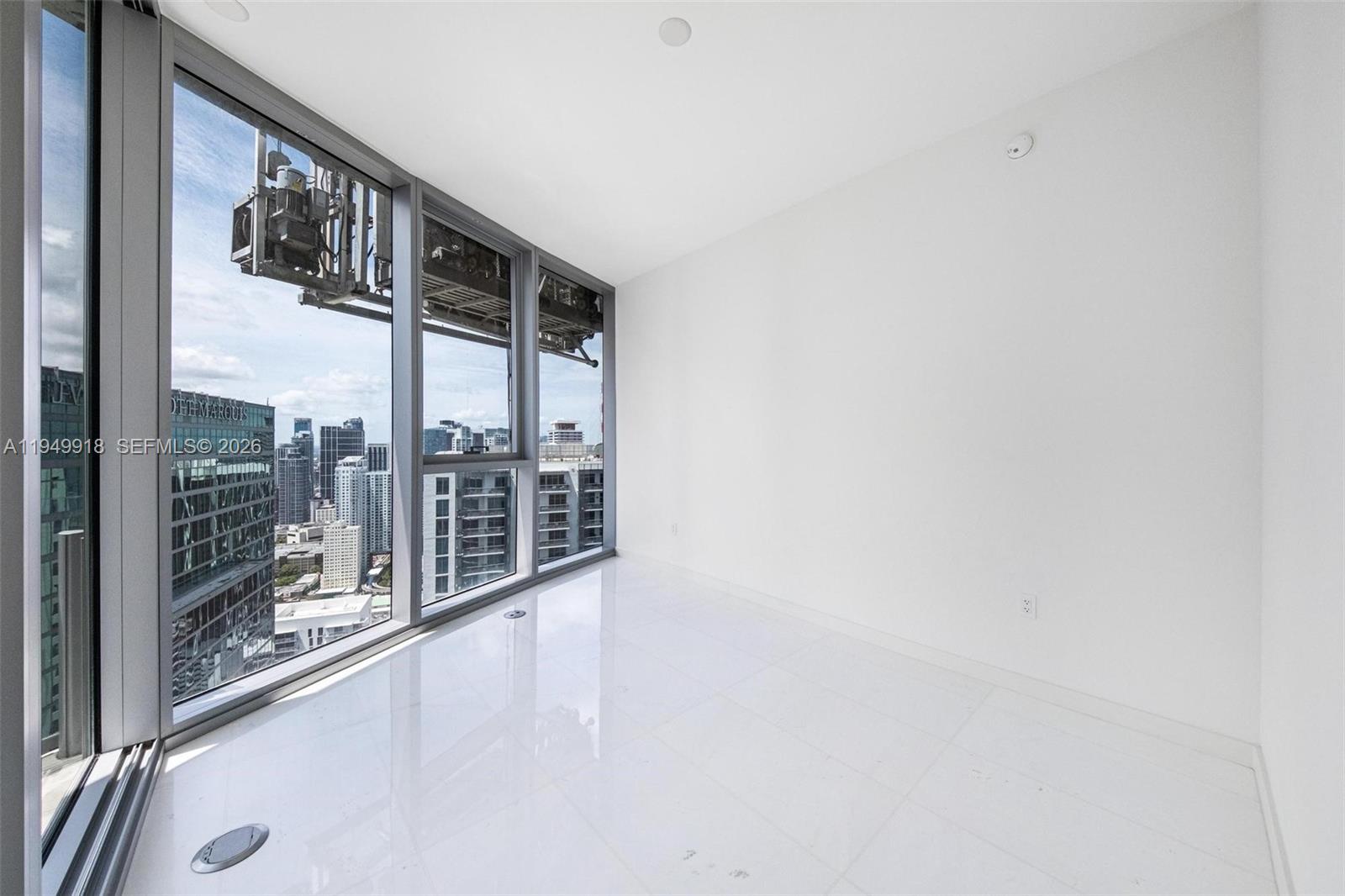 300 Biscayne Boulevard Way #4507W, Miami FL 33131