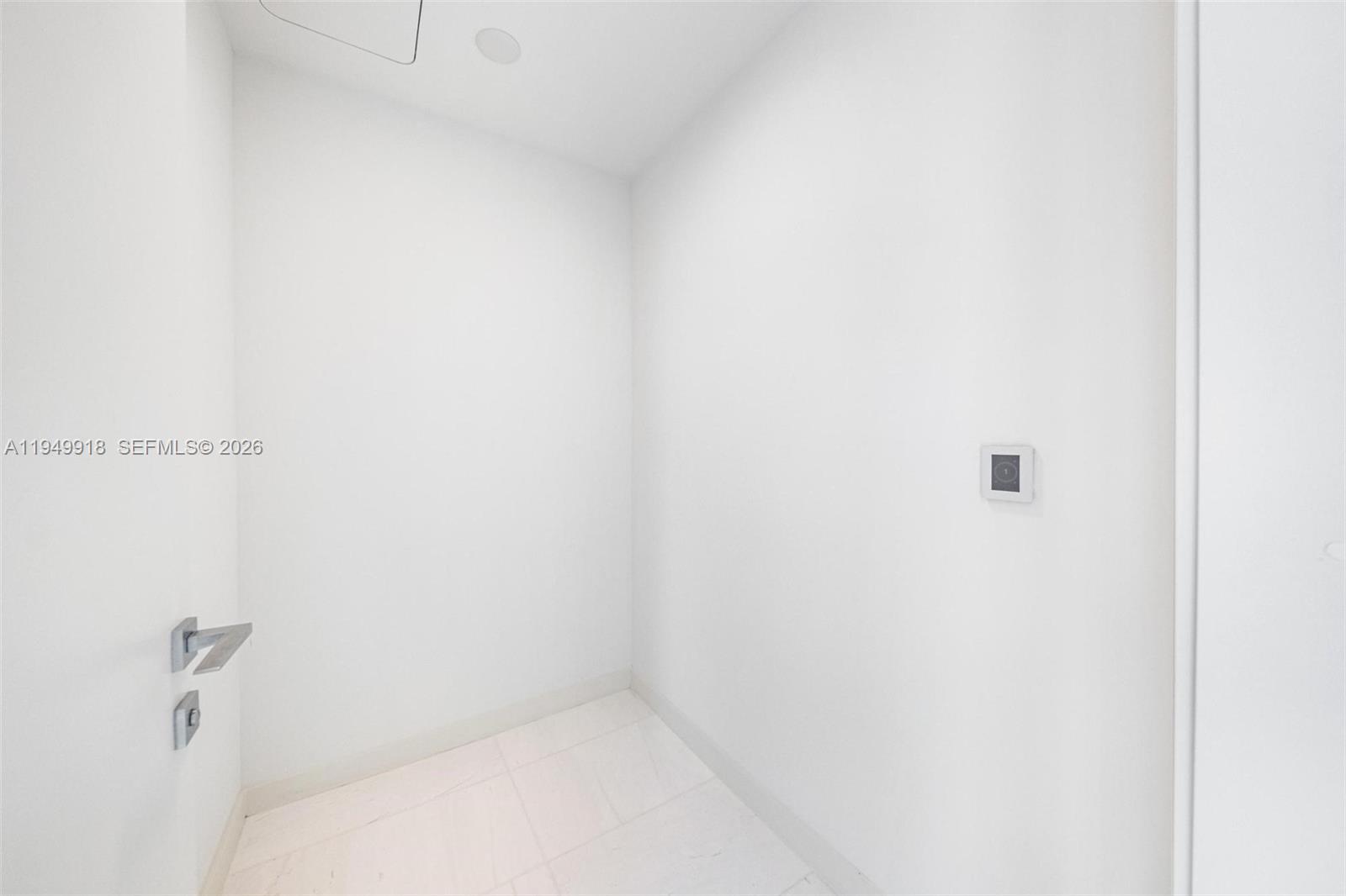 300 Biscayne Boulevard Way #4507W, Miami FL 33131