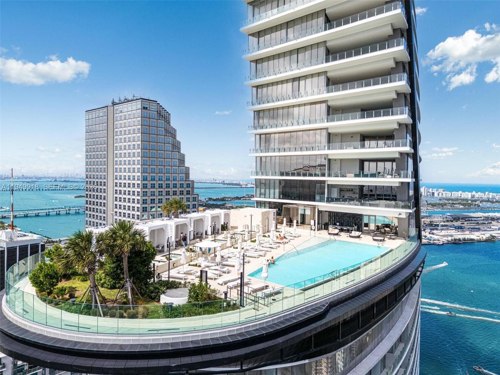 300 Biscayne Boulevard Way #4507W, Miami FL 33131