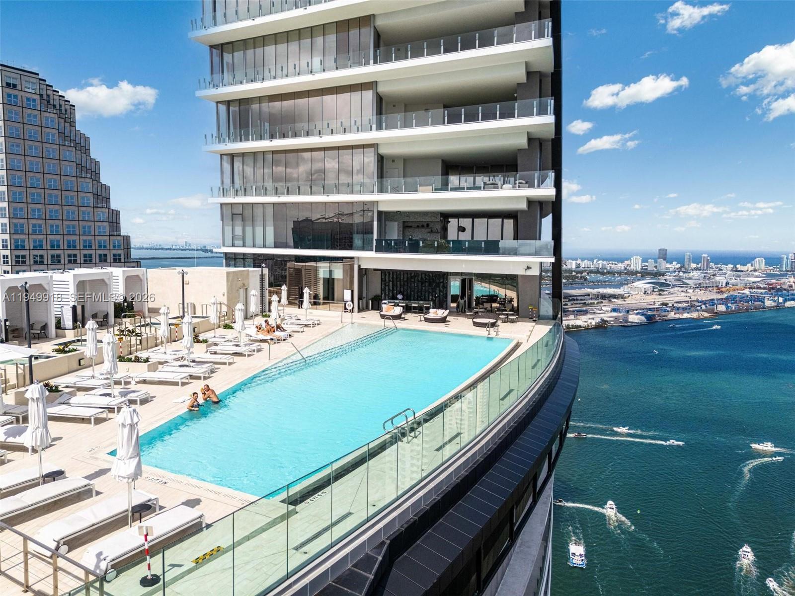 300 Biscayne Boulevard Way #4507W, Miami FL 33131