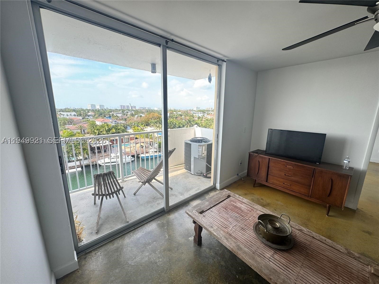 2000 NE 135th St #606, North Miami FL 33181