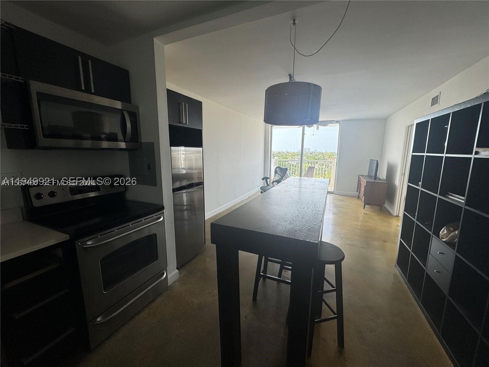 2000 NE 135th St #606, North Miami FL 33181