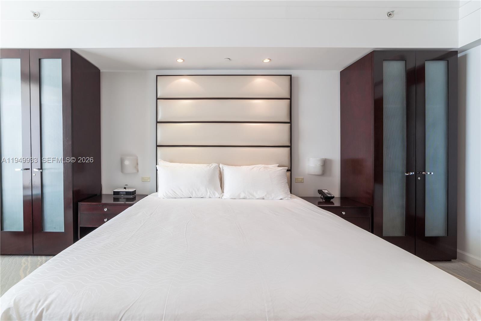 4391 Collins Ave #1914, Miami Beach FL 33140