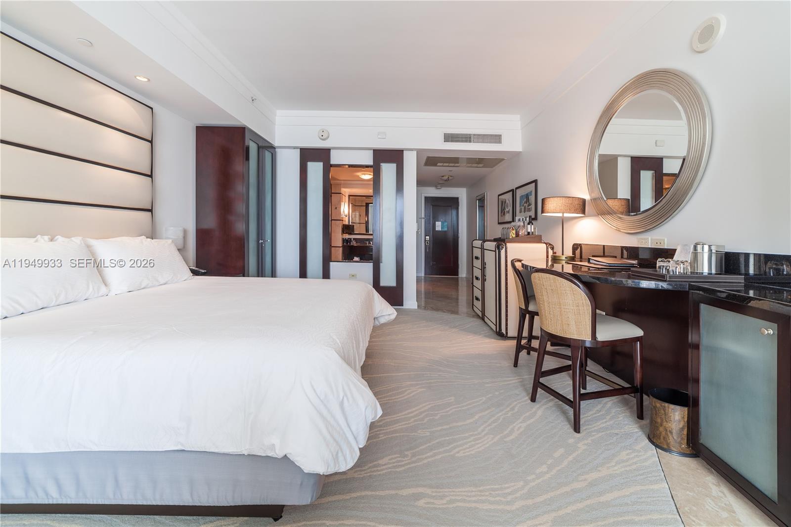 4391 Collins Ave #1914, Miami Beach FL 33140