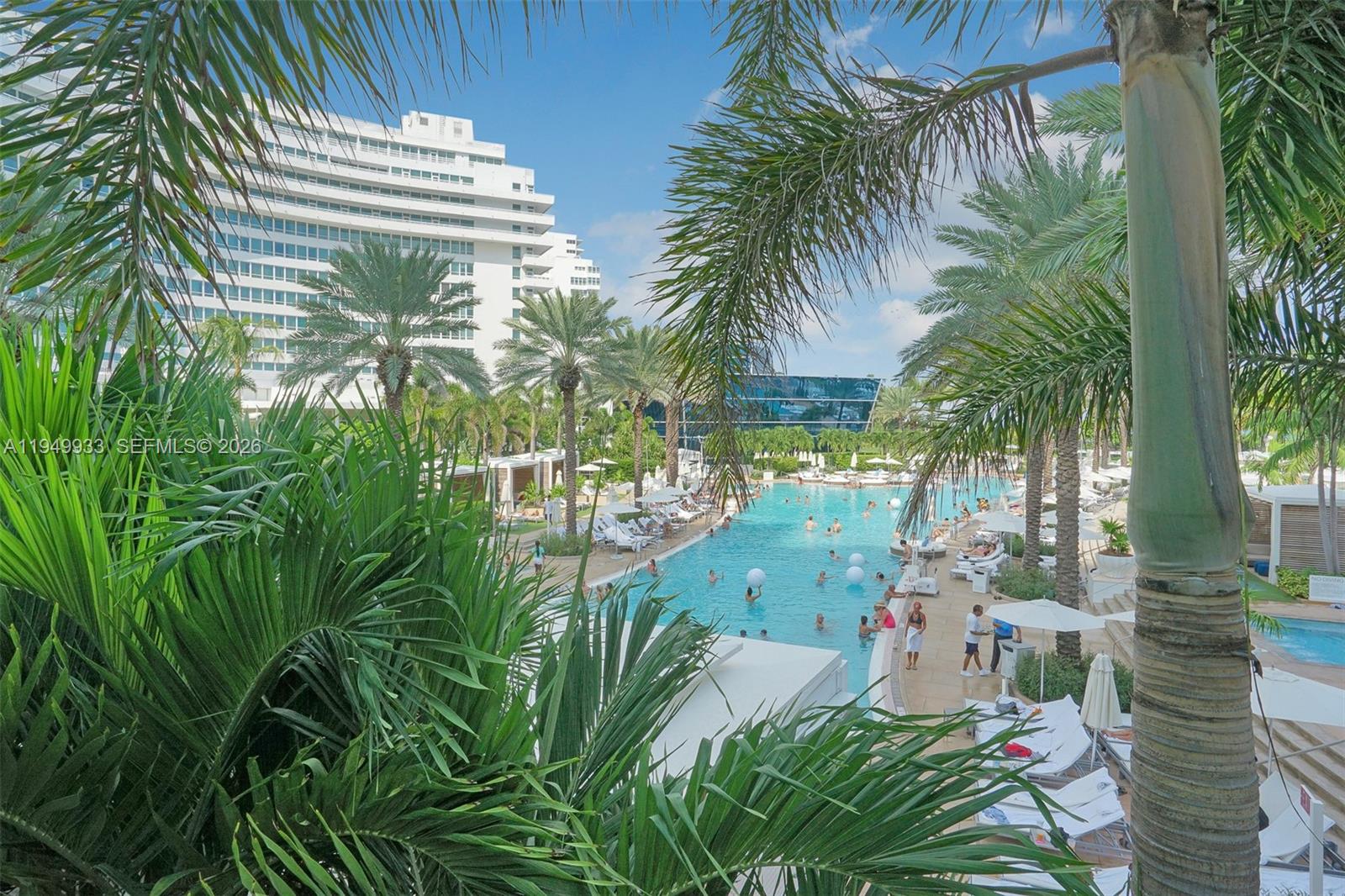4391 Collins Ave #1914, Miami Beach FL 33140