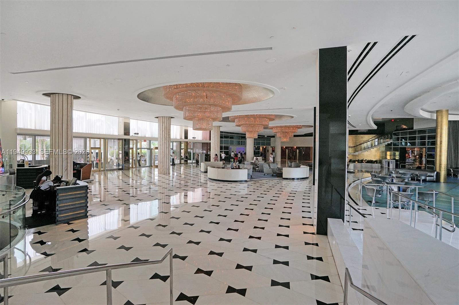 4391 Collins Ave #1914, Miami Beach FL 33140