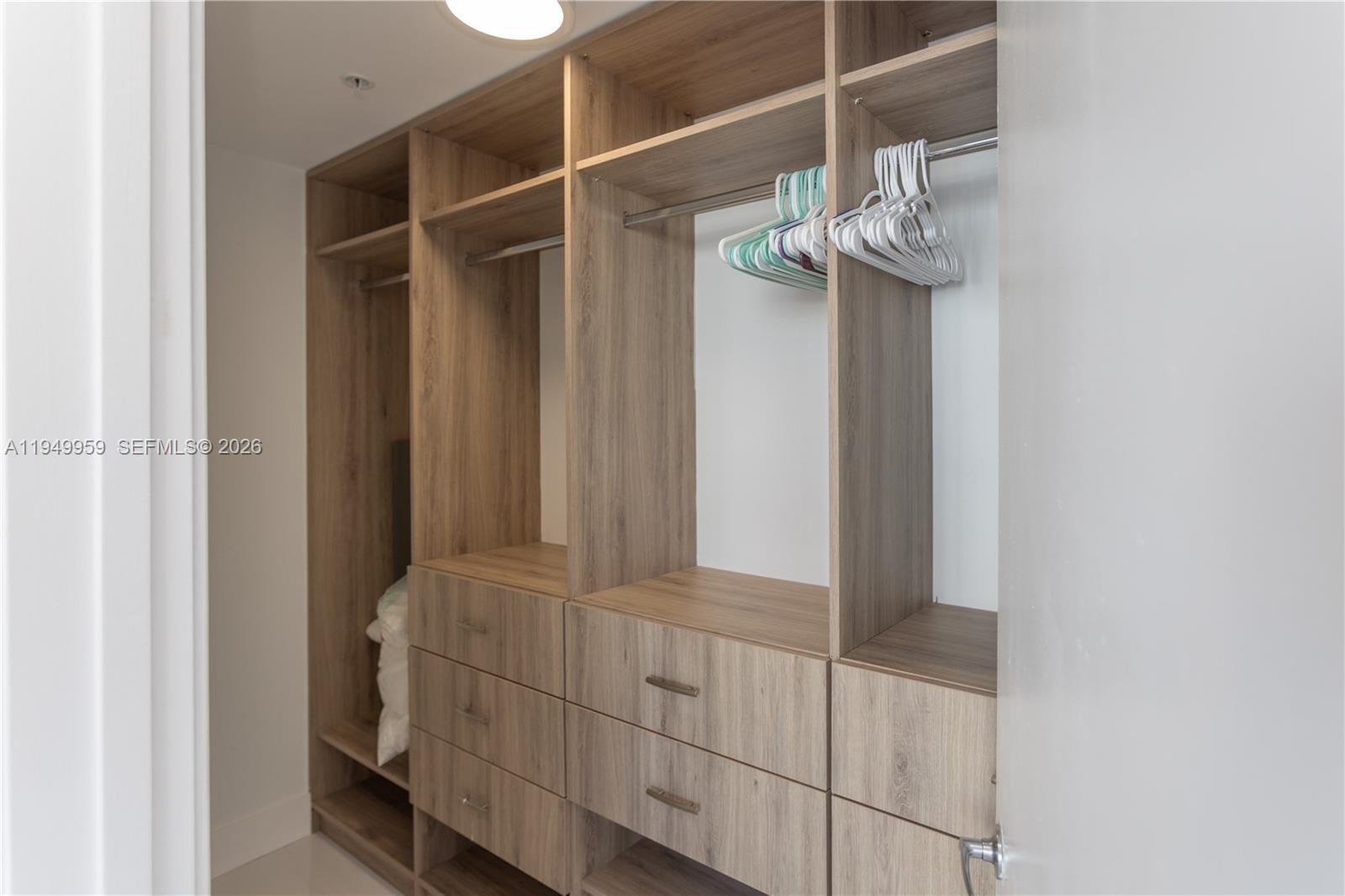 17111 Biscayne Blvd #505, North Miami Beach FL 33160