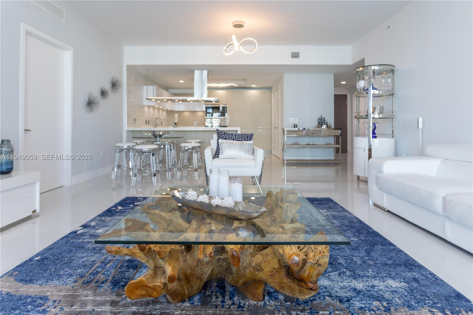 17111 Biscayne Blvd #505, North Miami Beach FL 33160