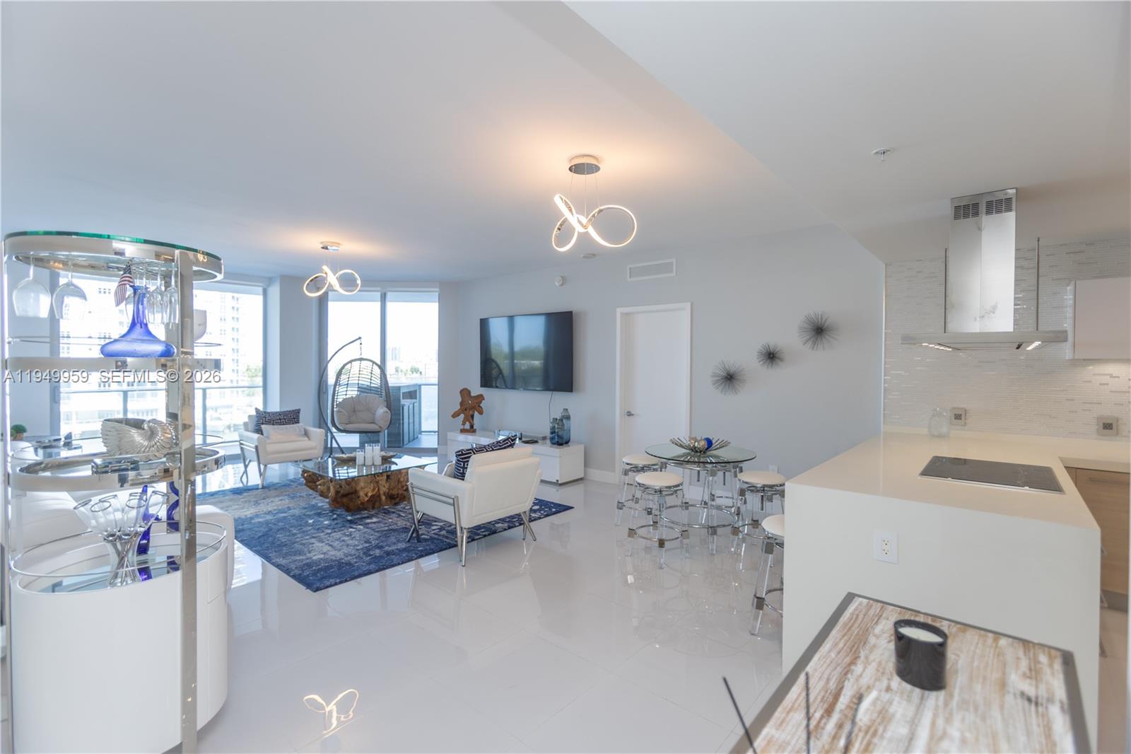 17111 Biscayne Blvd #505, North Miami Beach FL 33160