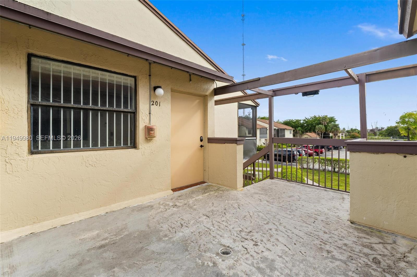 475 NW 210th St #201, Miami Gardens FL 33169