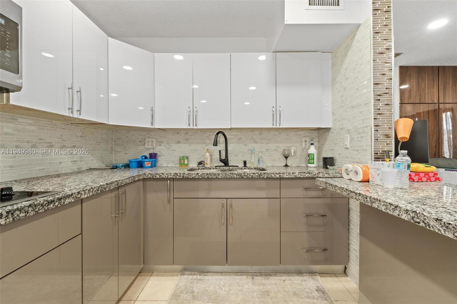475 NW 210th St #201, Miami Gardens FL 33169