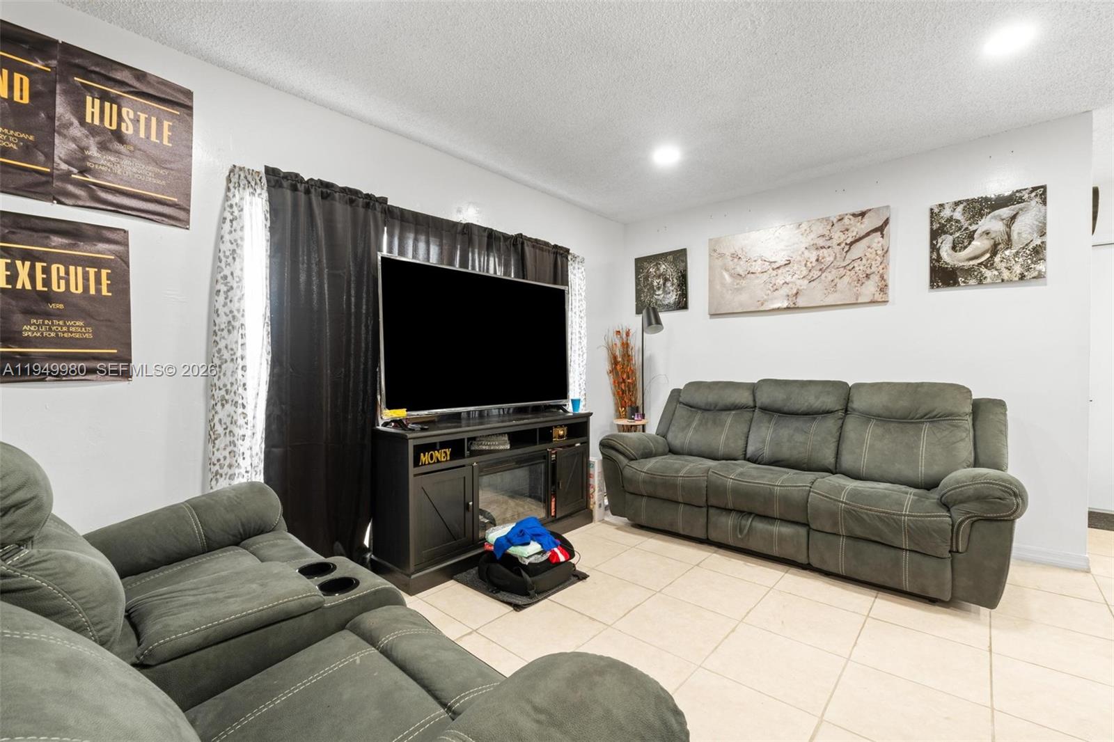 475 NW 210th St #201, Miami Gardens FL 33169