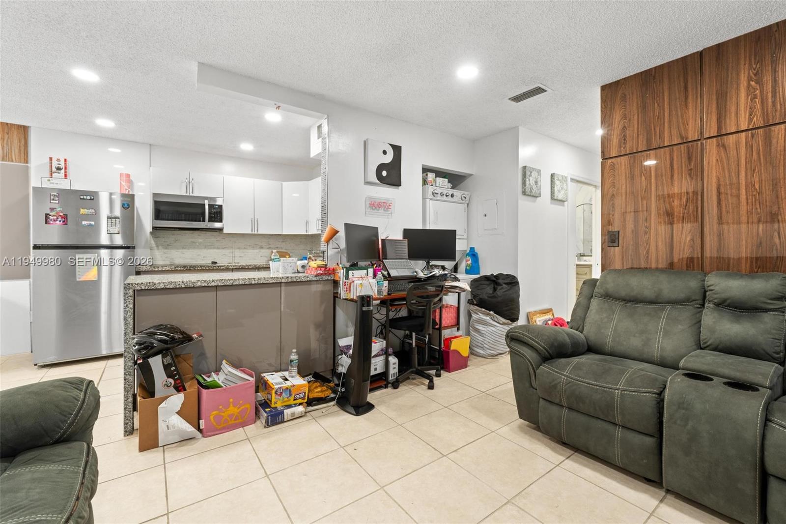 475 NW 210th St #201, Miami Gardens FL 33169