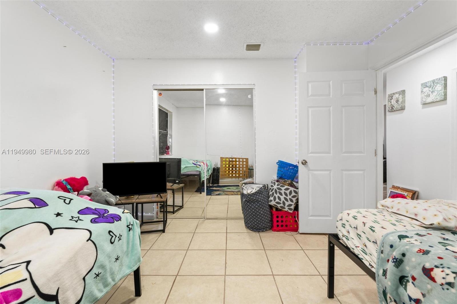 475 NW 210th St #201, Miami Gardens FL 33169