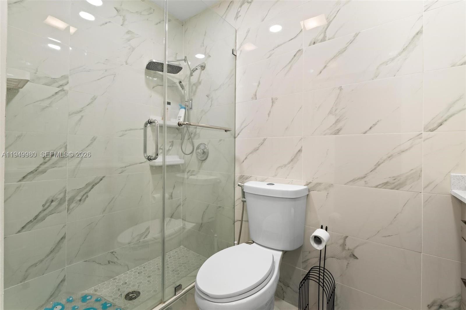 475 NW 210th St #201, Miami Gardens FL 33169