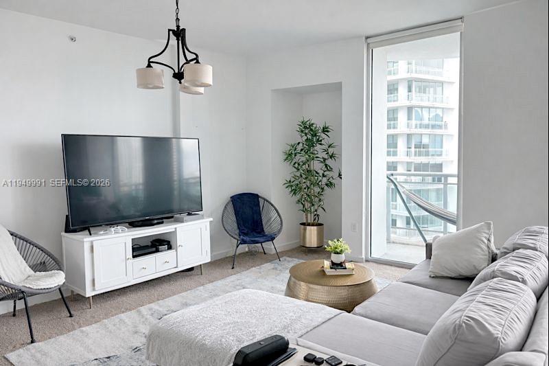 350 S Miami Ave #2215, Miami FL 33130